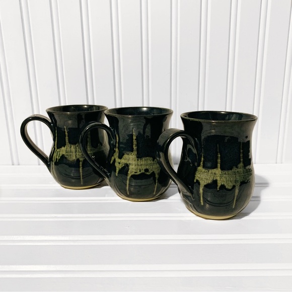 Authentic Pottery Mugs - Picture 3 of 6